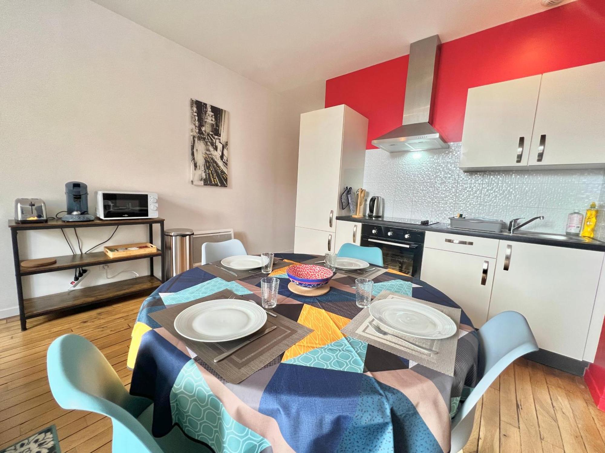 Appartement Le Cassiopee ~ T3 Avec Parking Proche Centre *